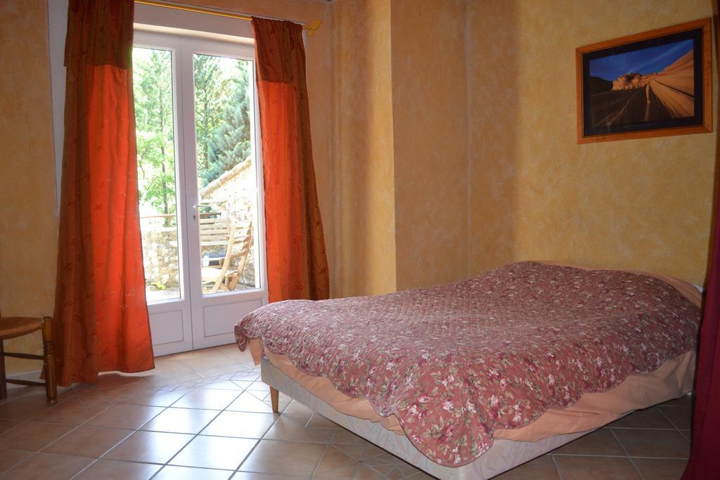 Maison D'Hotes Les Fougeres Mirmande Exterior foto